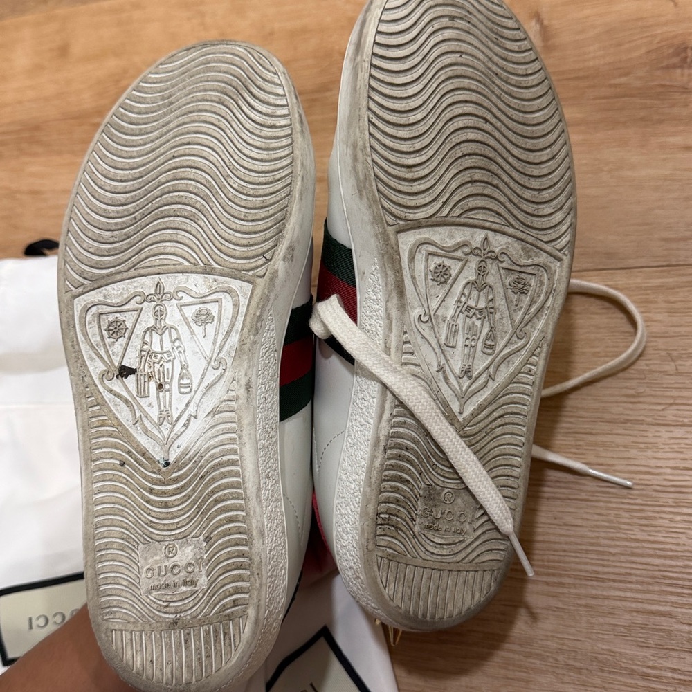 Gucci White Sneakers with Pearl and Stud Details - Picture 5 of 6